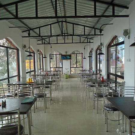 المورا New Dolma Hotel المظهر الخارجي الصورة