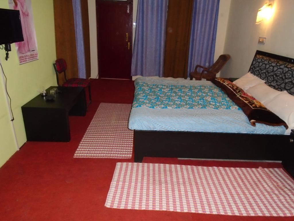 المورا New Dolma Hotel الغرفة الصورة