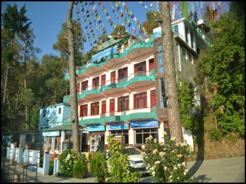 المورا New Dolma Hotel المظهر الخارجي الصورة